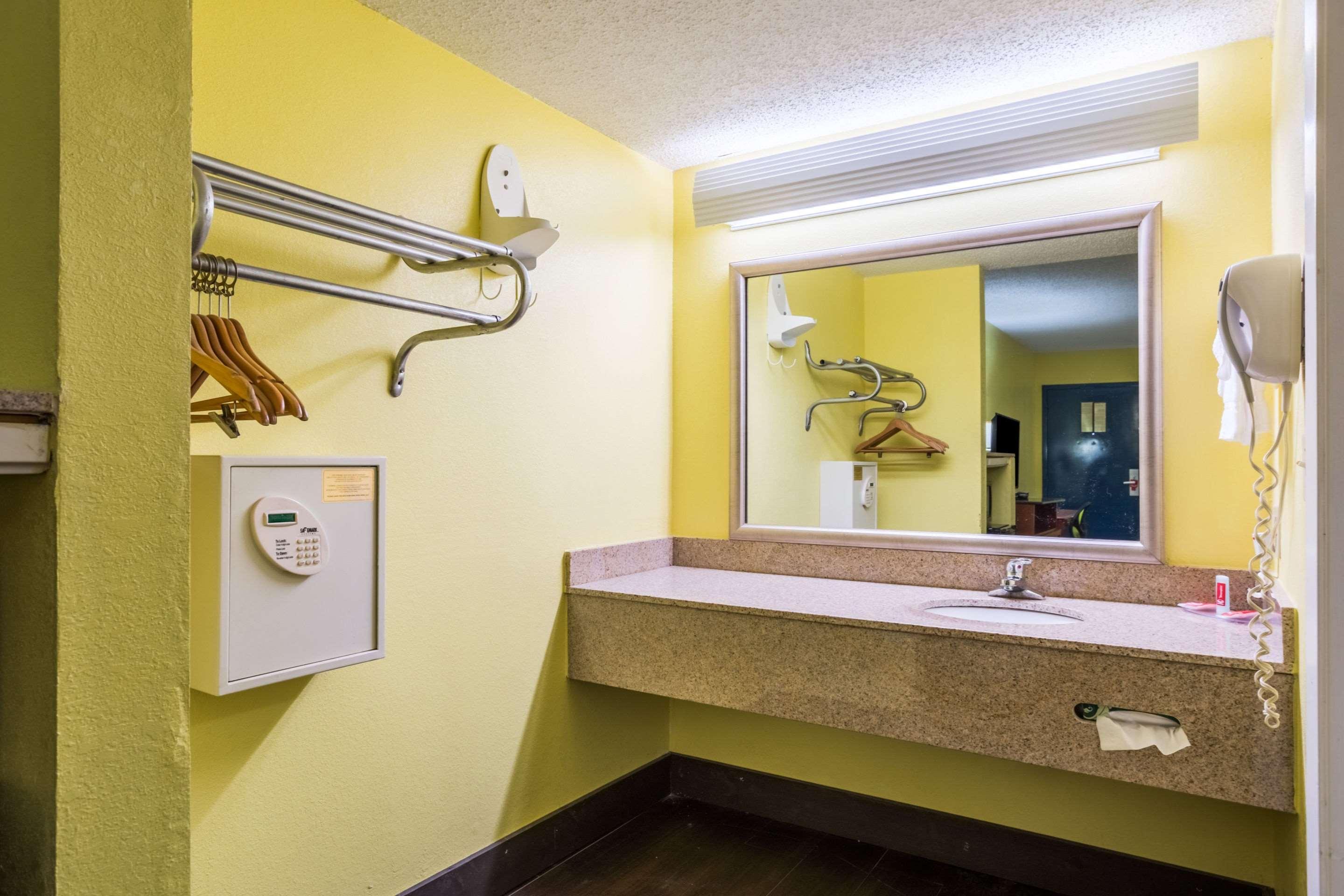 Econo Lodge Picayune Ngoại thất bức ảnh